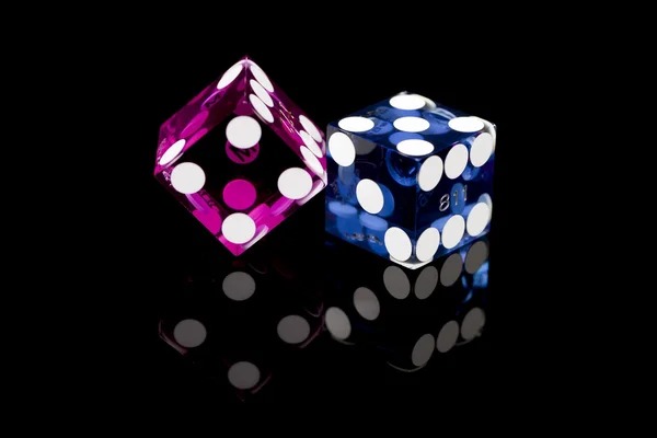lam toto Yggdrasil table interface with betting controls and live chat